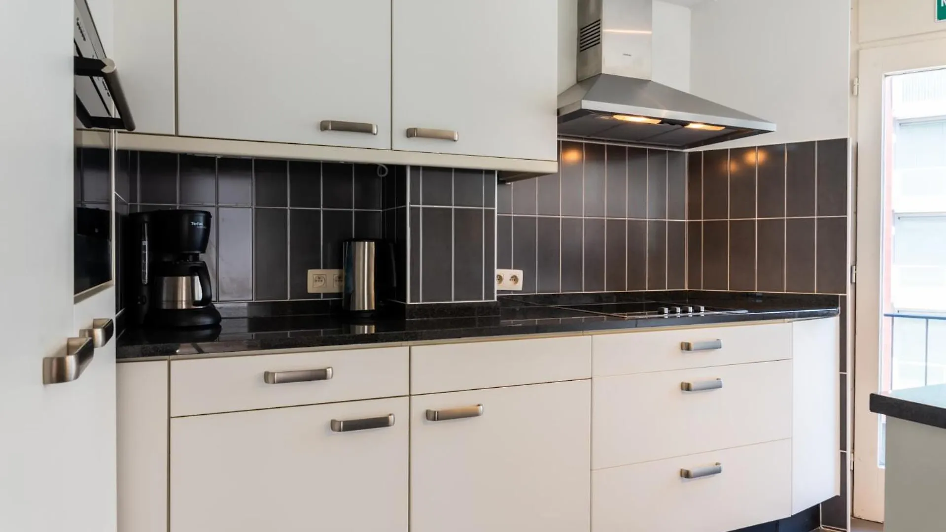Spacious Apartment Up To 6 People Ostend