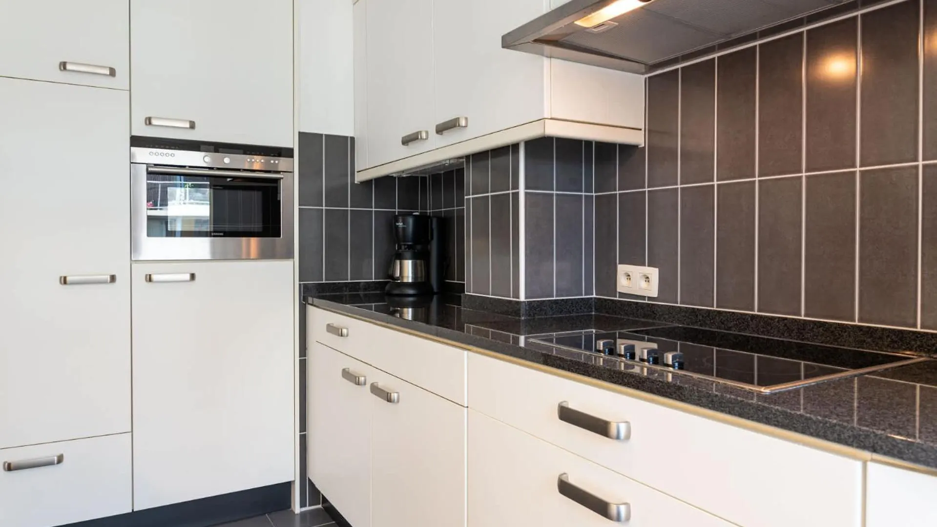 Spacious Apartment Up To 6 People Ostend